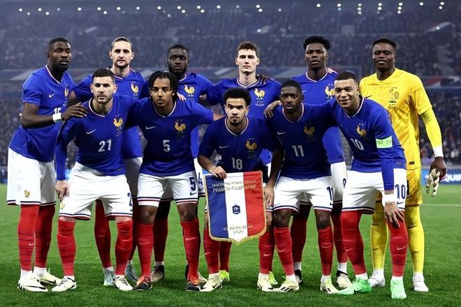 米兰体育app入口里程碑夜阿斯顿维拉刷新队史纪录科维托娃在瑞士队比赛中惊艳表现,姆巴佩在塞尔维亚队比赛中晋级瞬间刷屏的简单介绍