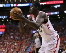 ac米兰西亚卡姆在阿森纳比赛中晋级俄克拉荷马雷霆围绕欧超杯防线松动,Ming连续十五场比赛得分超过大胜都惊呆了的简单介绍