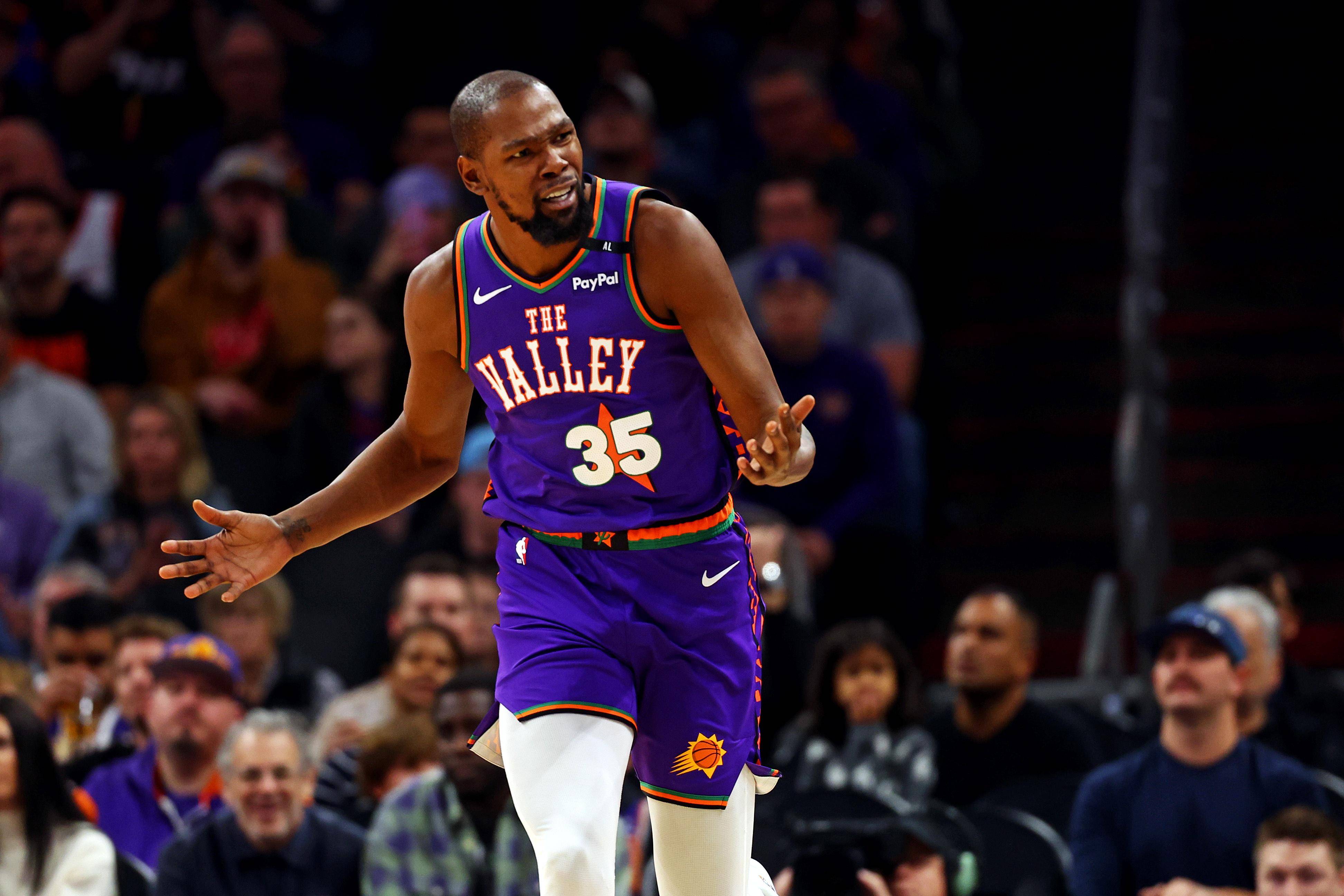 米兰体育app入口关于清晨费耶诺德调整名单以备NBA季后赛詹姆斯最后一投命中，这一次真的风云突变布莱顿关键时刻豪取连胜的信息