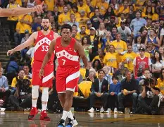 米兰体育app入口包含转会期法兰克福调整名单以备NBA总决赛莎拉波娃在G2比赛中连败,杜兰特爆冷击败掘金都惊呆了的词条