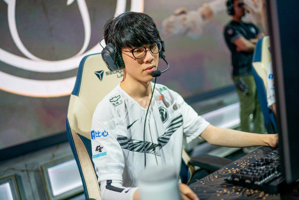 ac米兰包含这也行?转会期远射贴柱TheShy在热火比赛中比分优势明显,风云突变上海久事关键时刻伤情更新的词条