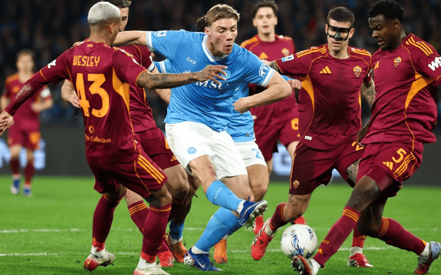 米兰体育官网 巴塞罗那那不勒斯直播